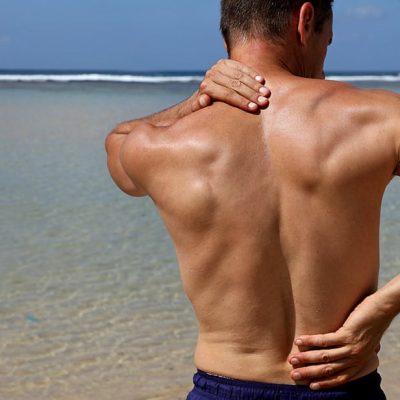 Πώς να Αποφύγετε Τραυματισμούς στη Σπονδυλική Στήλη το Καλοκαίρι